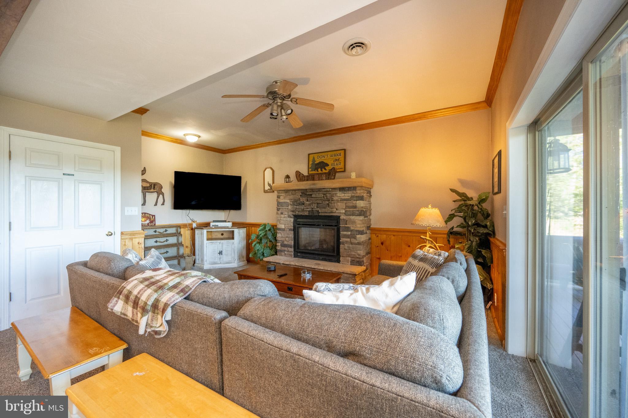 MOUNTAINSIDE - Residential