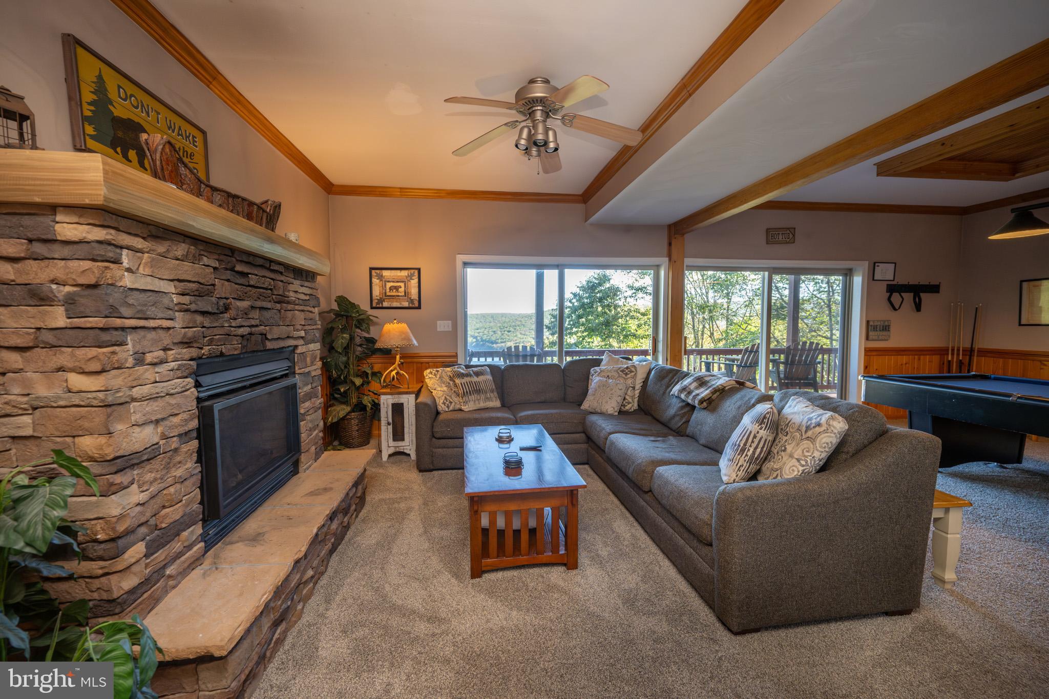 MOUNTAINSIDE - Residential