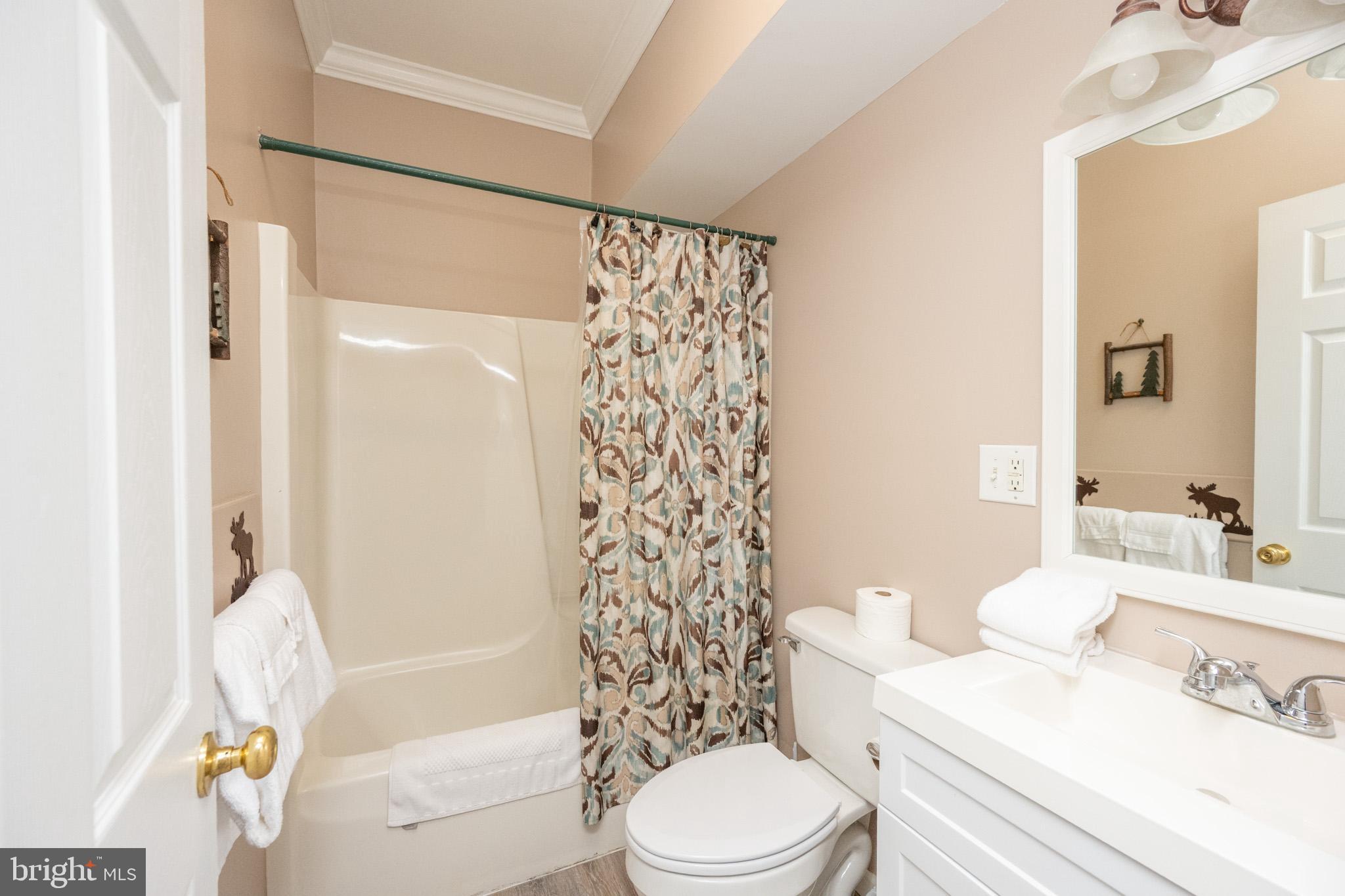 MOUNTAINSIDE - Residential