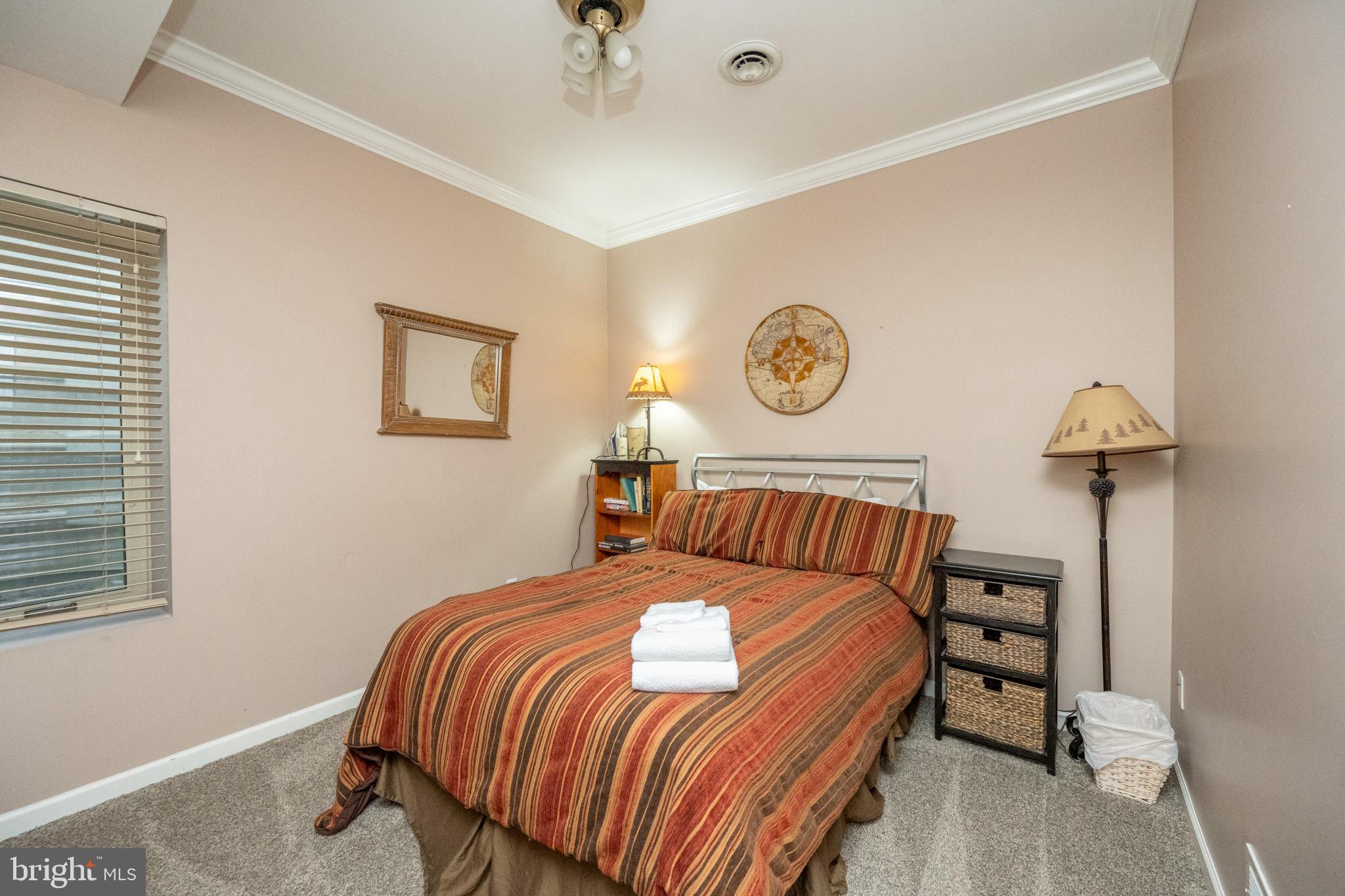 MOUNTAINSIDE - Residential