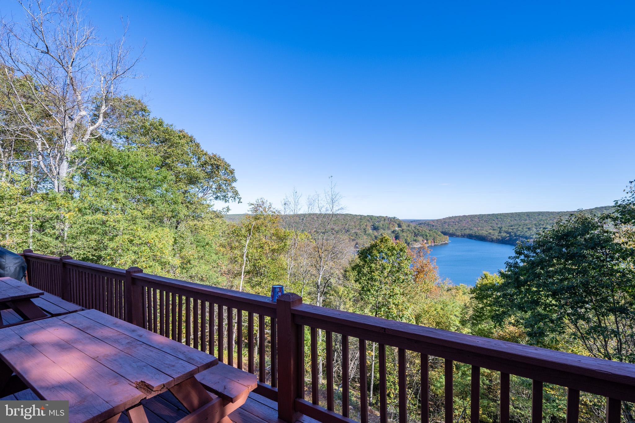 MOUNTAINSIDE - Residential