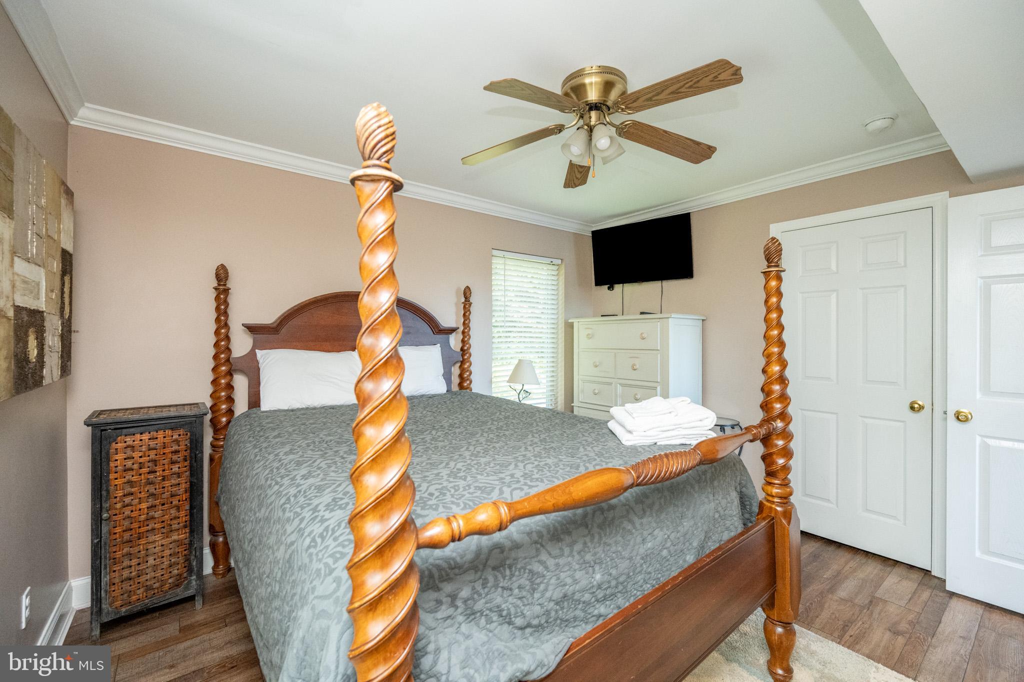 MOUNTAINSIDE - Residential