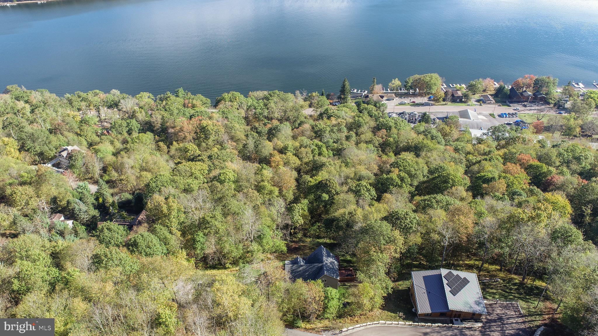 MOUNTAINSIDE - Residential