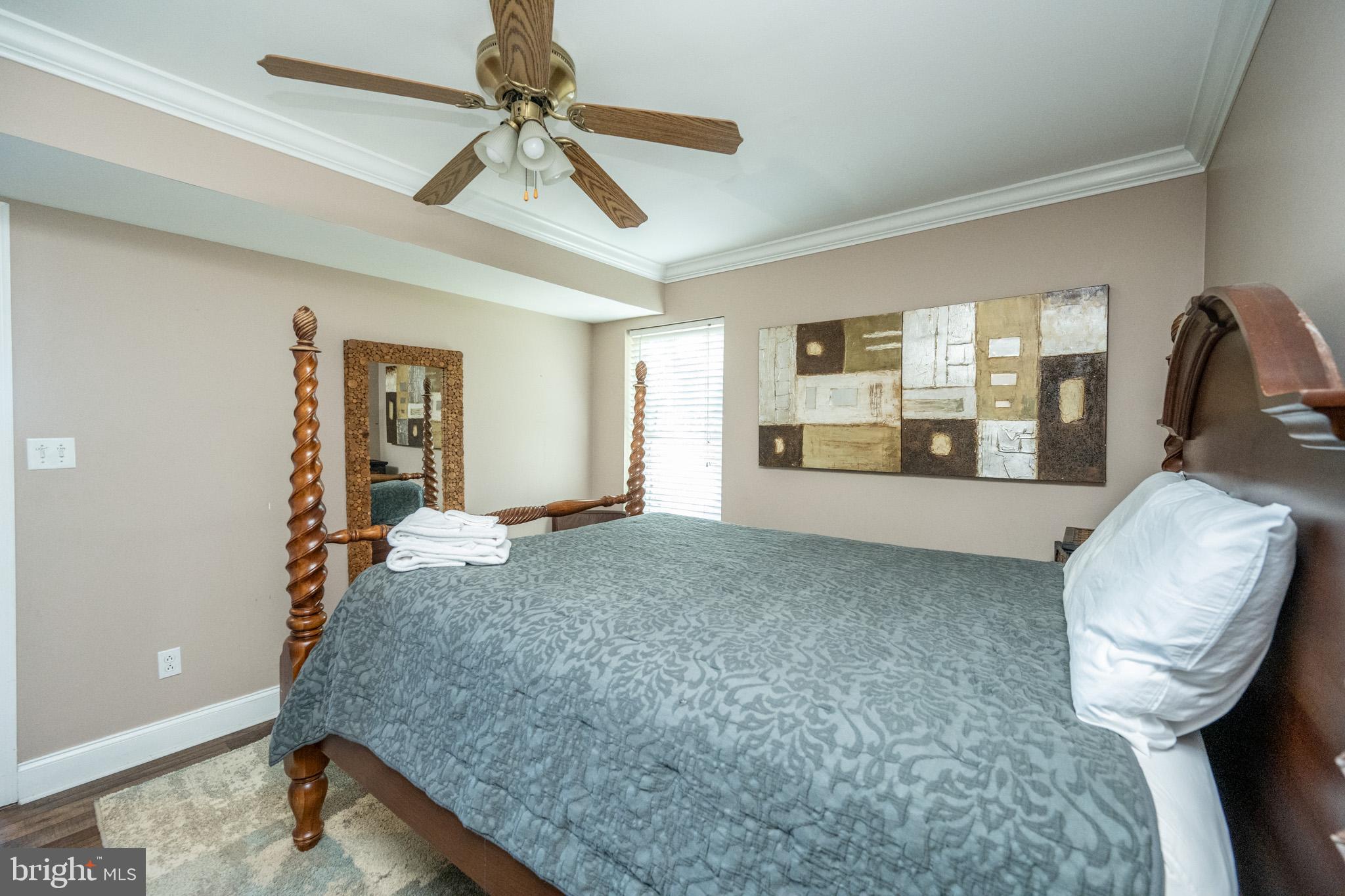 MOUNTAINSIDE - Residential