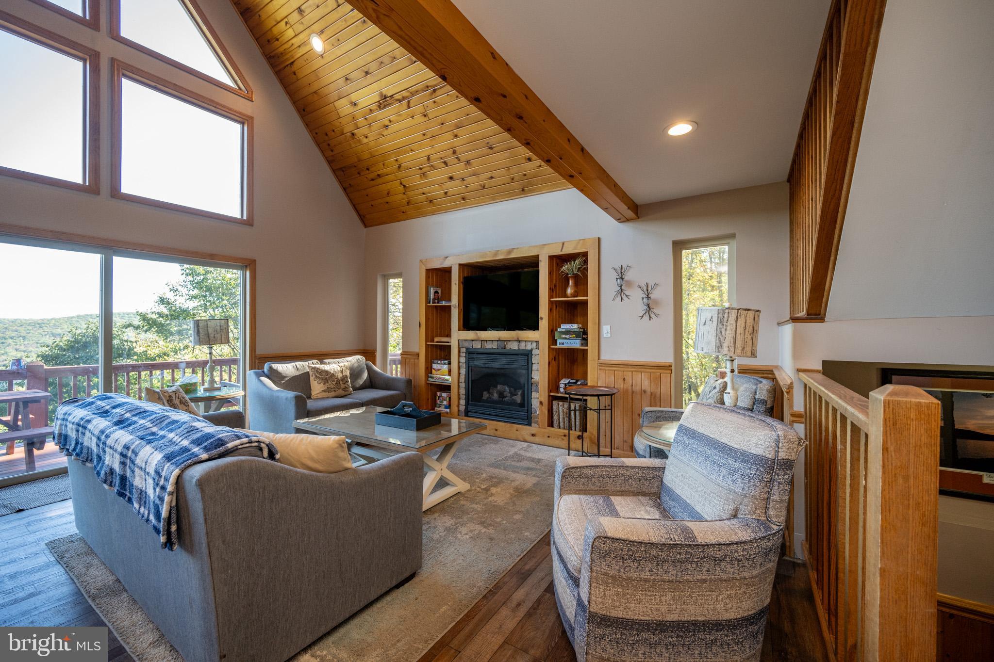 MOUNTAINSIDE - Residential