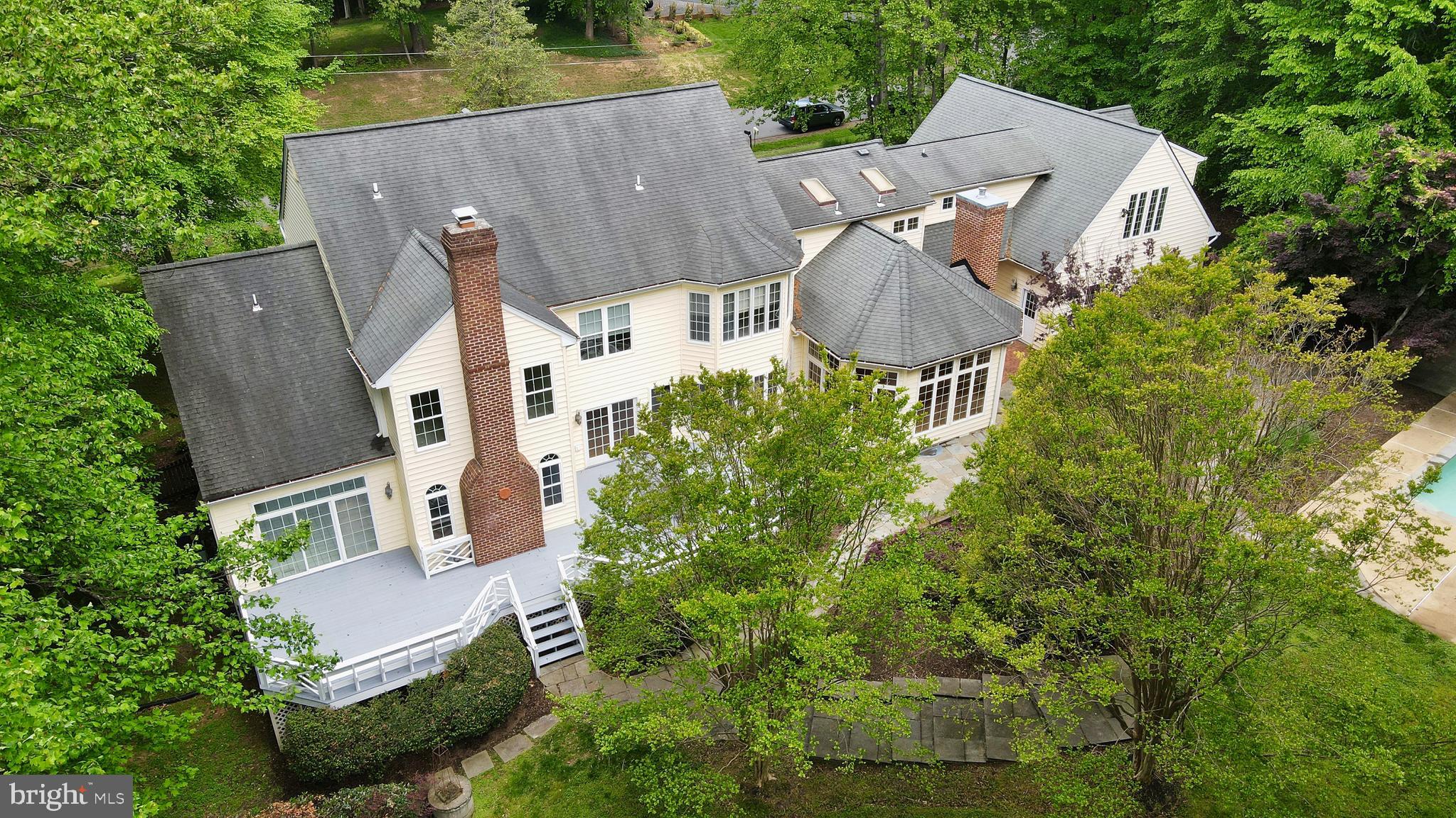 BEAR CREEK - Residential