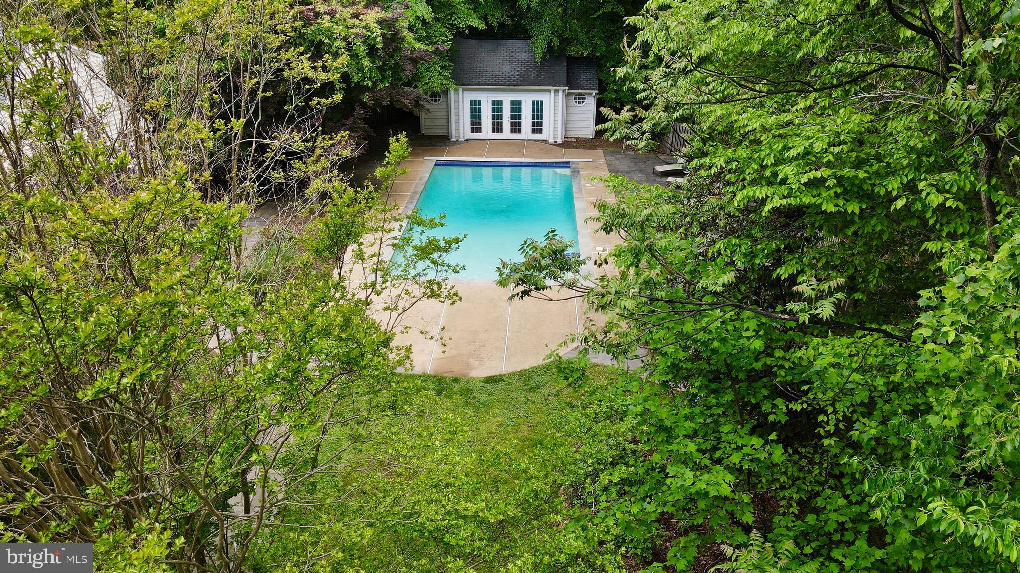 BEAR CREEK - Residential