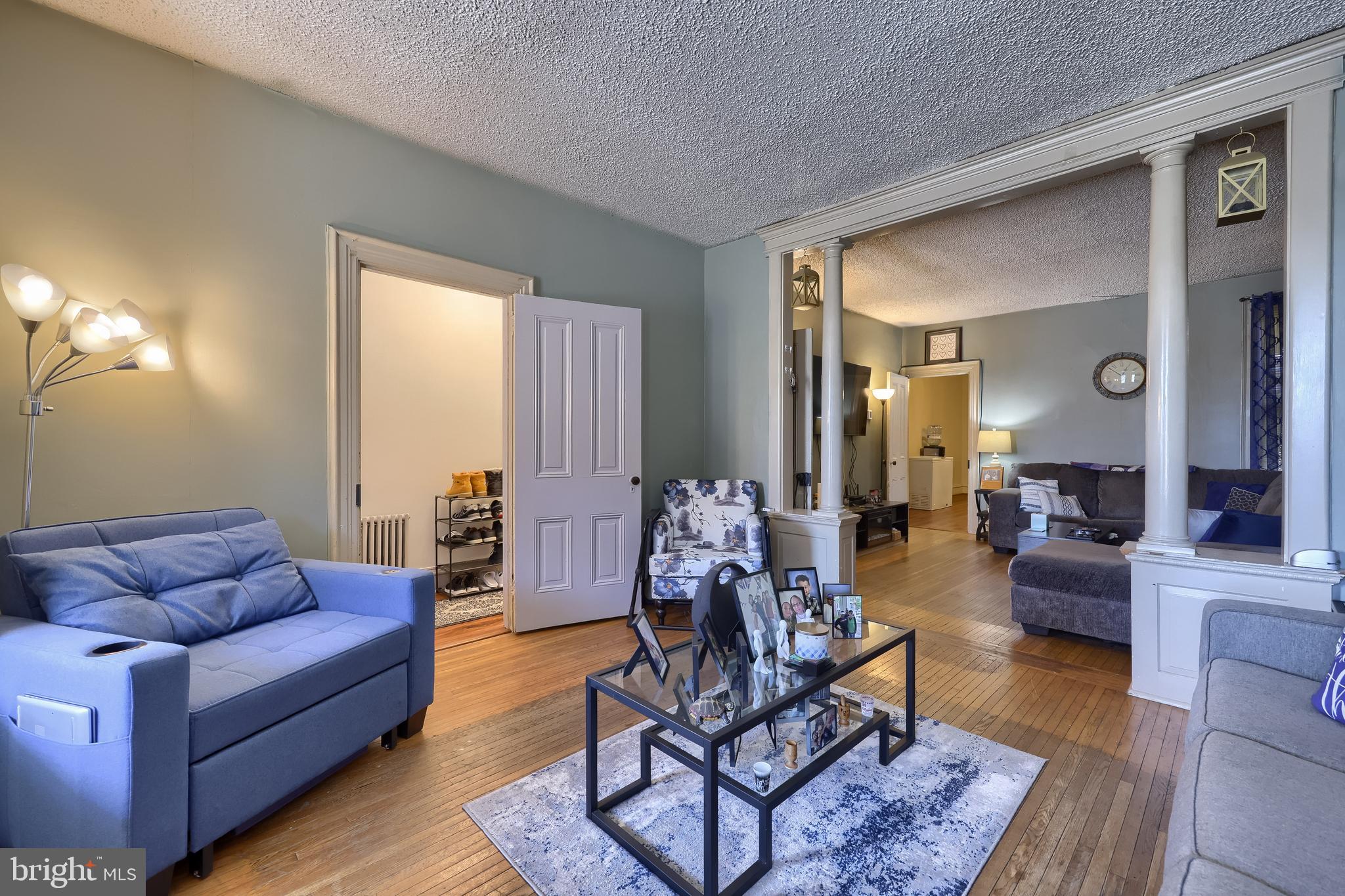 731 LOCUST STREET
