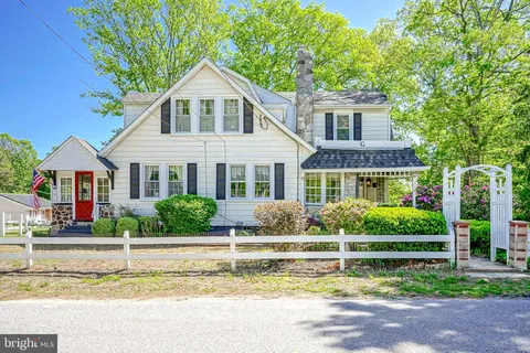 MLS: NJCD2093184