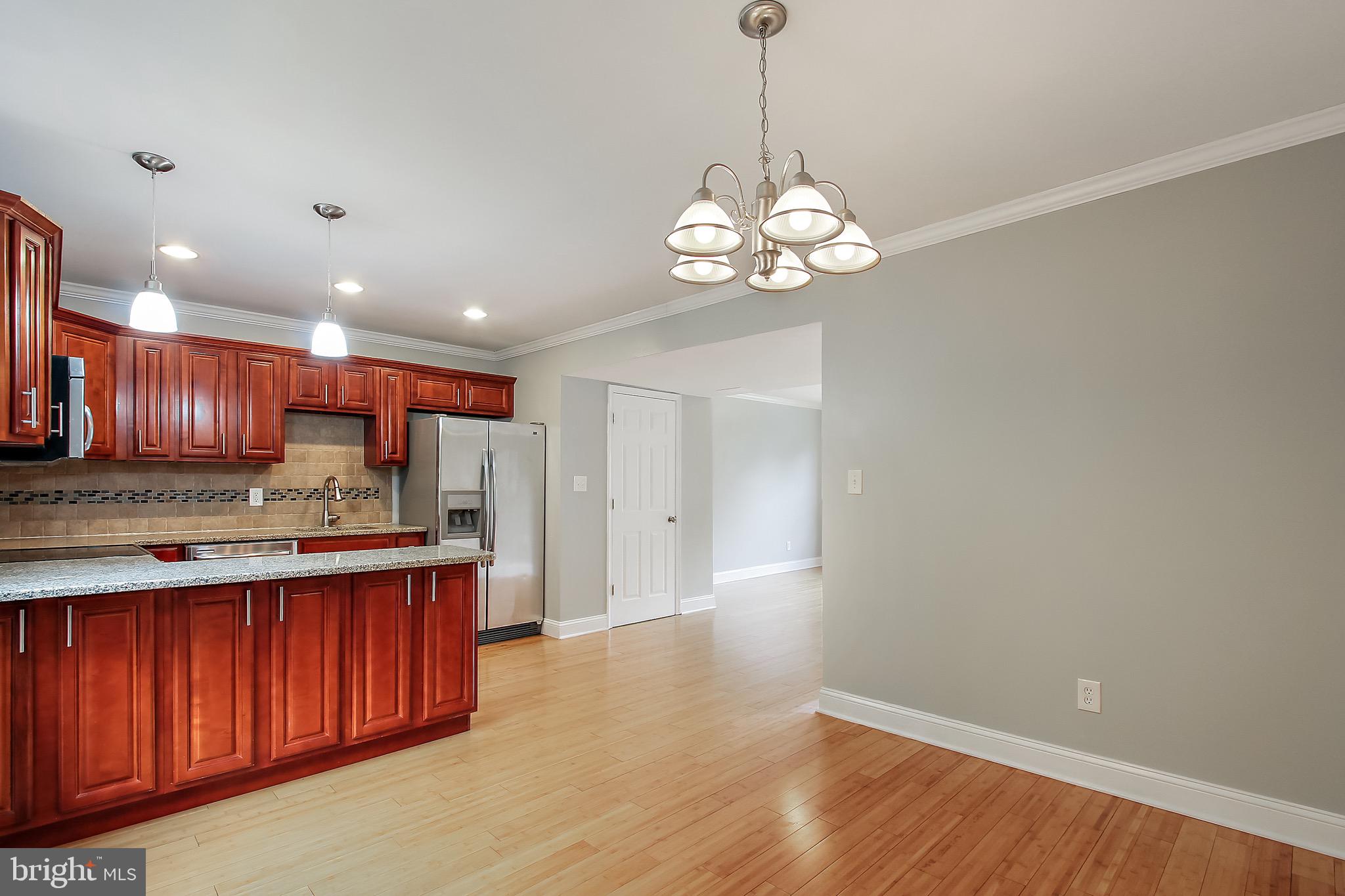 HARFORD SQUARE - Residential