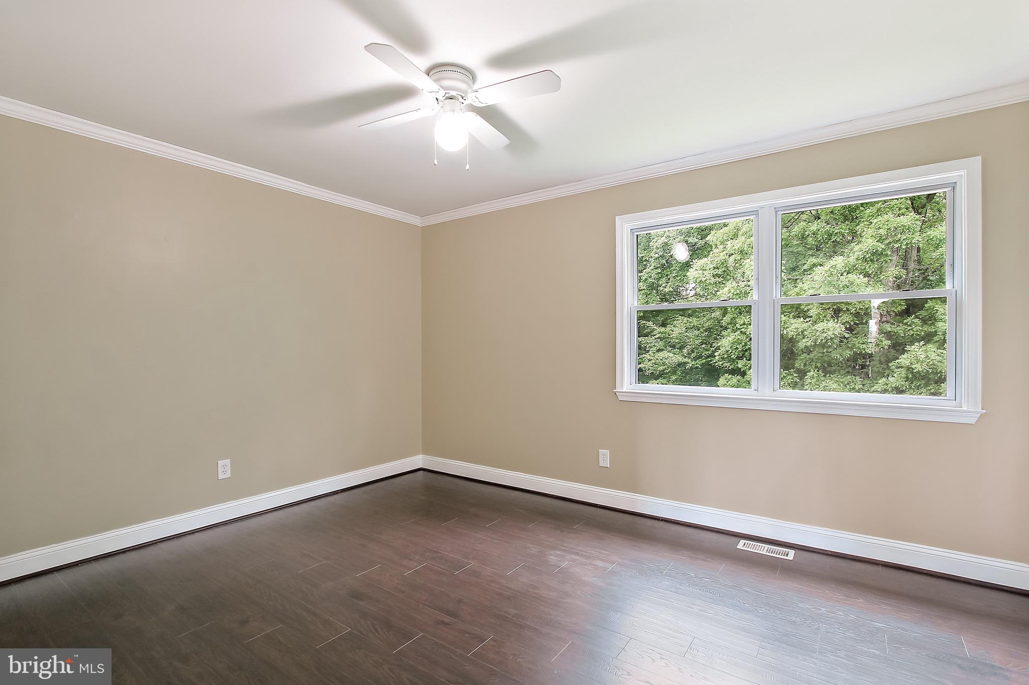 HARFORD SQUARE - Residential