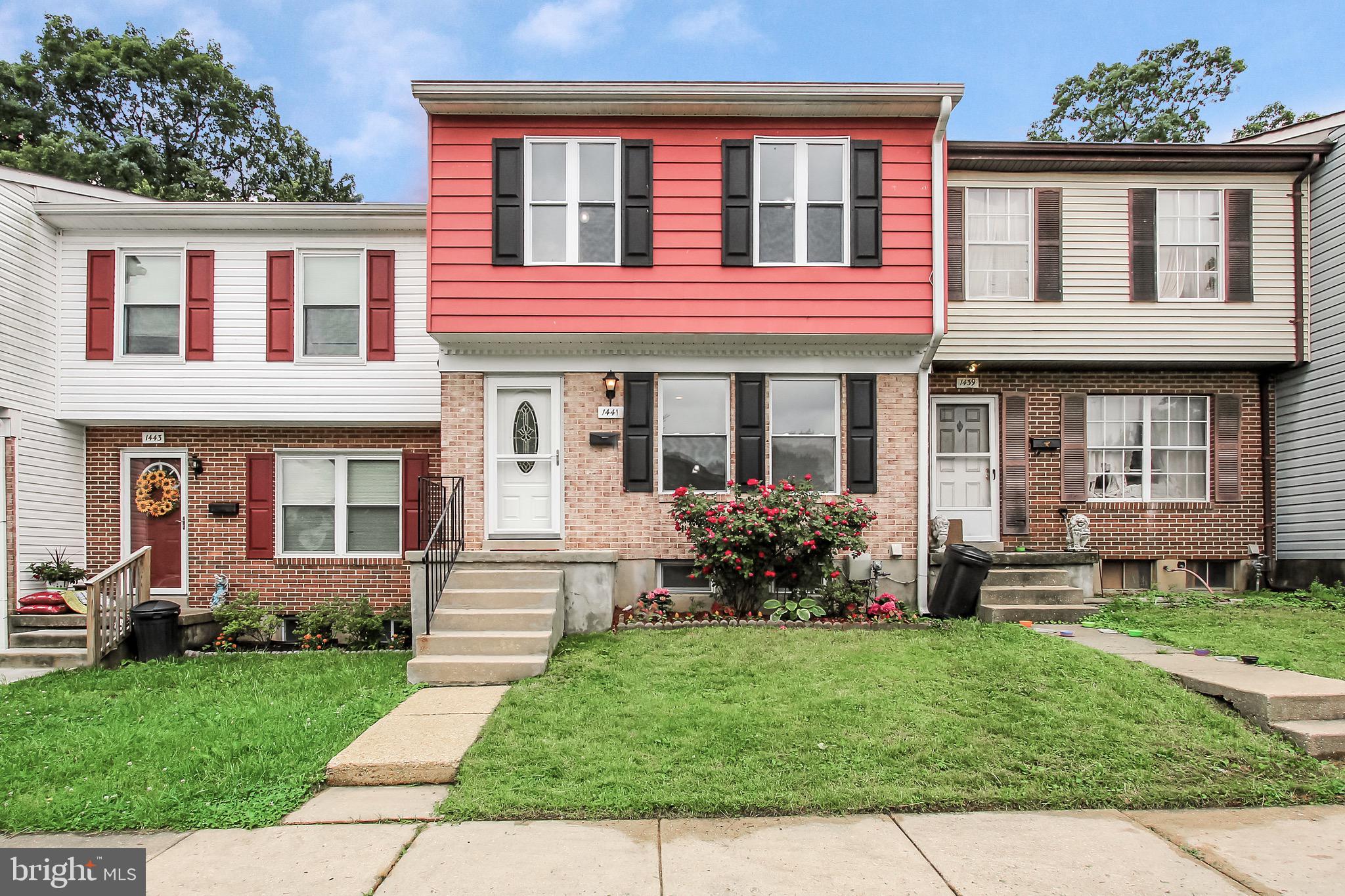 HARFORD SQUARE - Residential