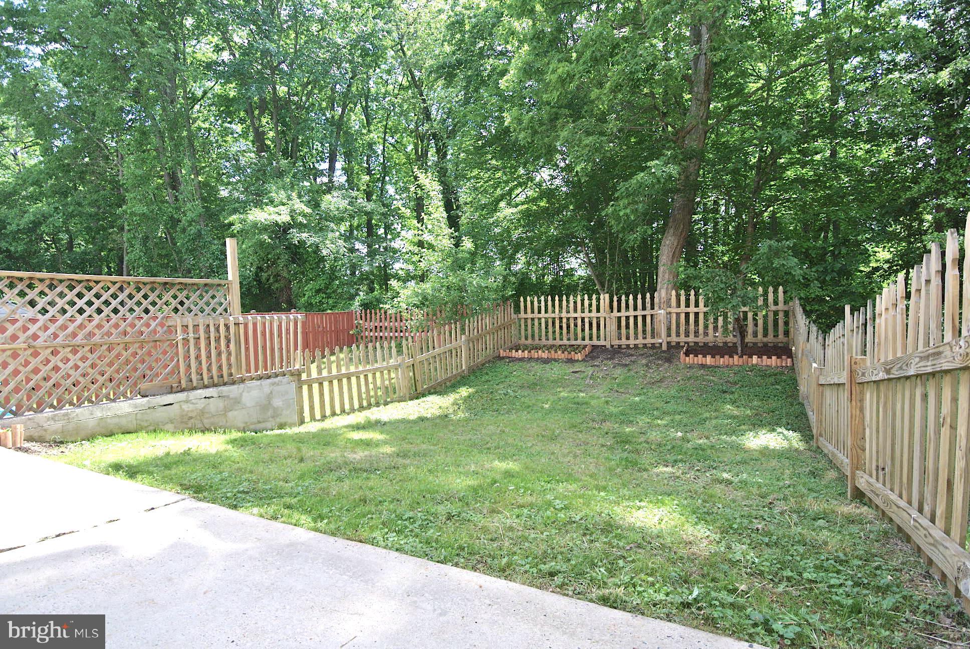 HARFORD SQUARE - Residential