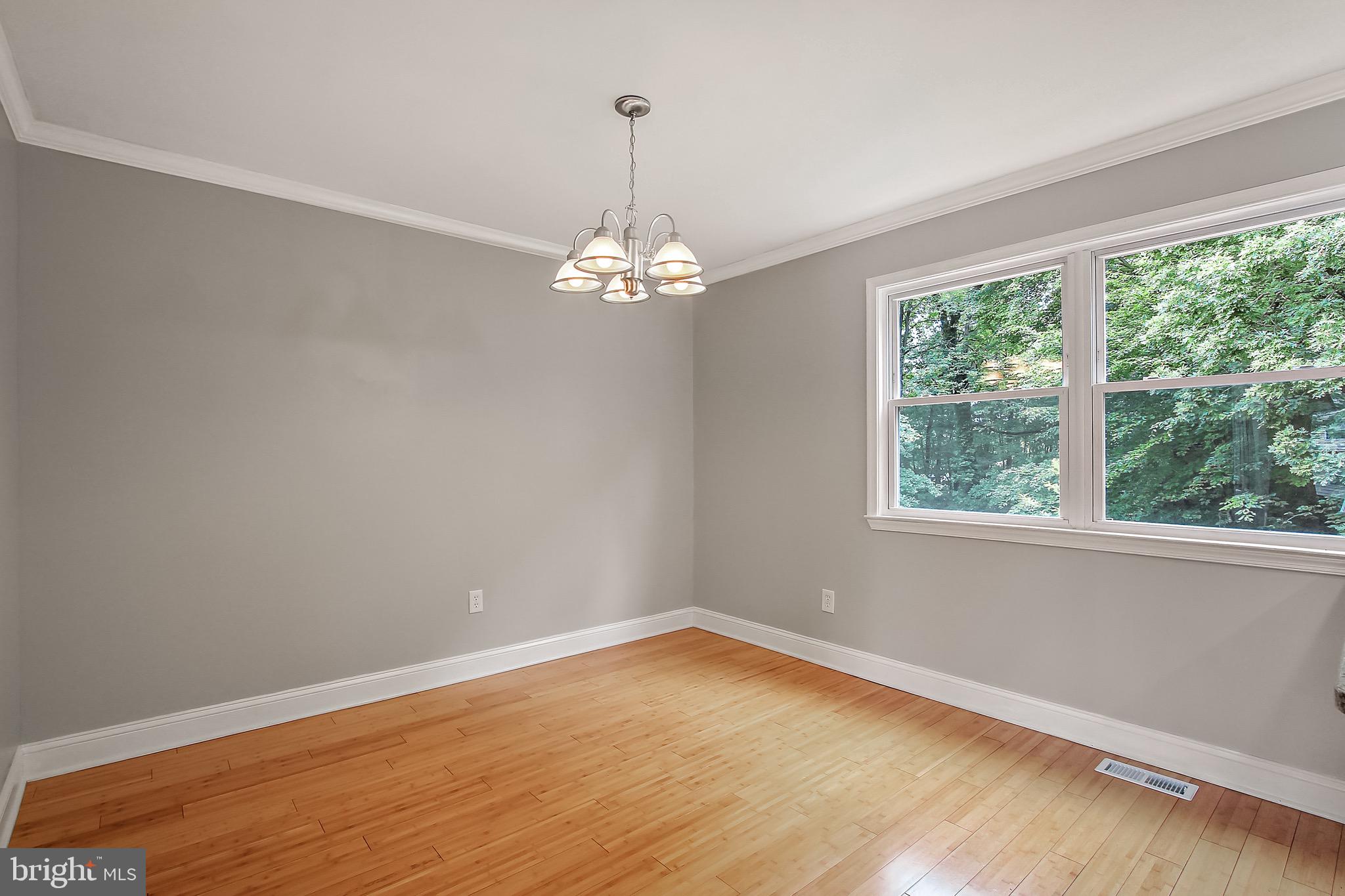 HARFORD SQUARE - Residential