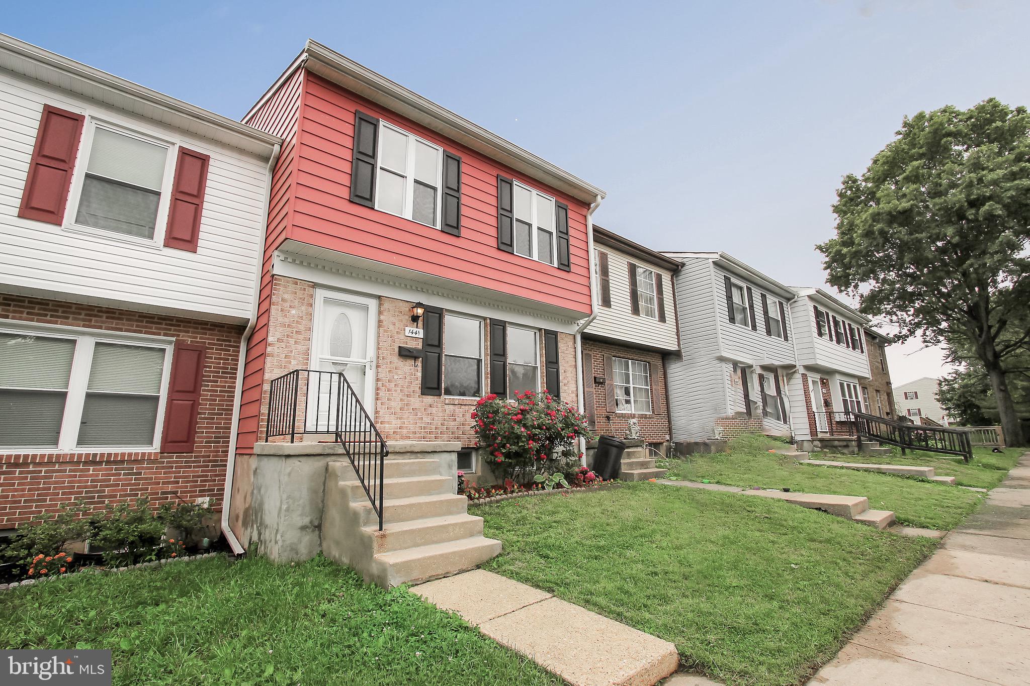 HARFORD SQUARE - Residential