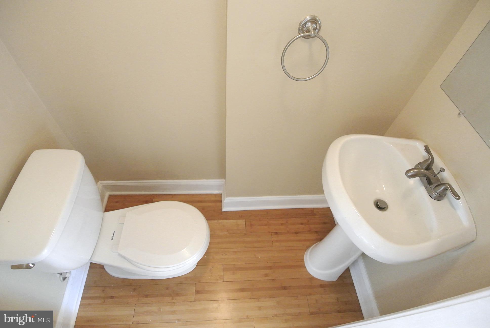 HARFORD SQUARE - Residential