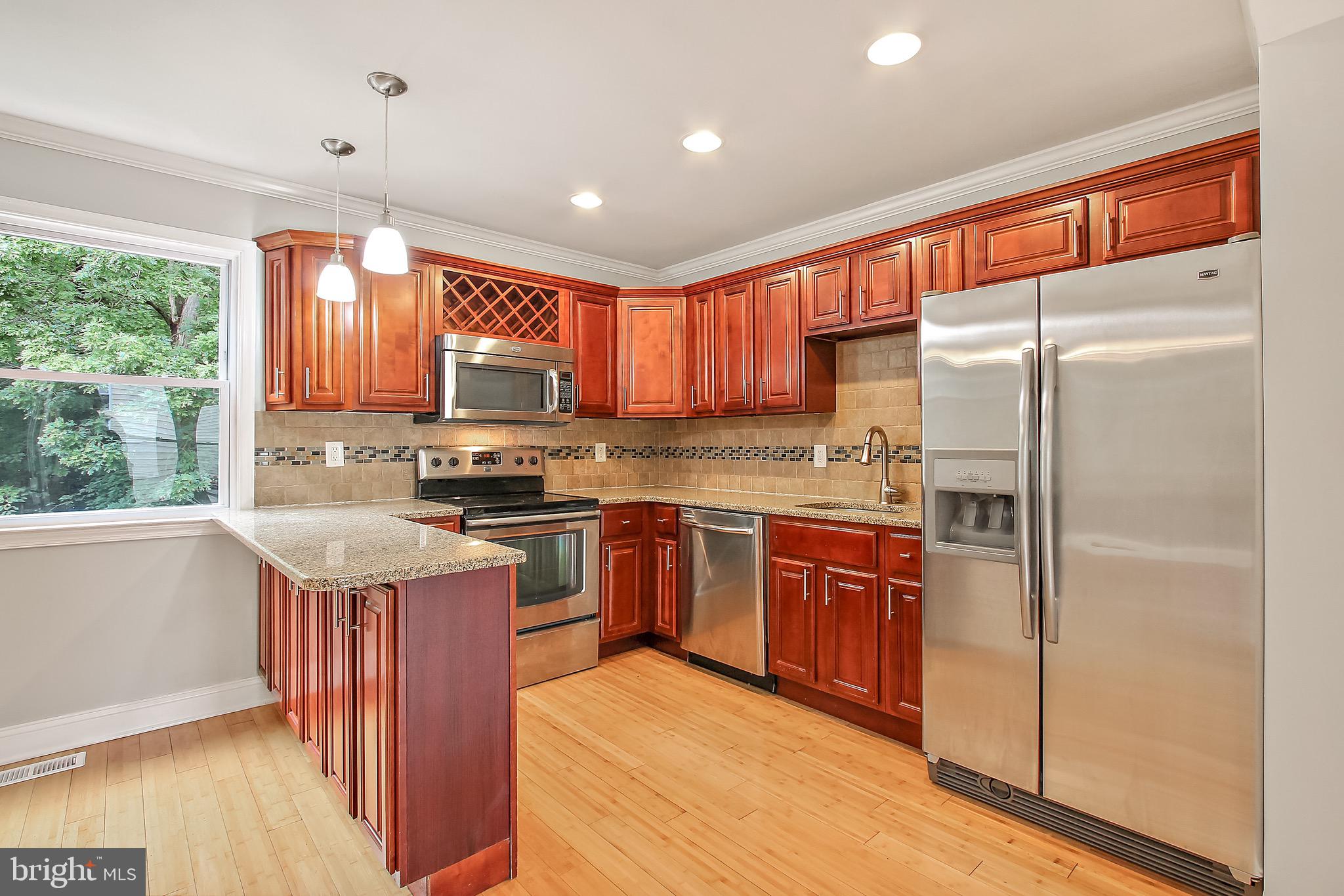 HARFORD SQUARE - Residential