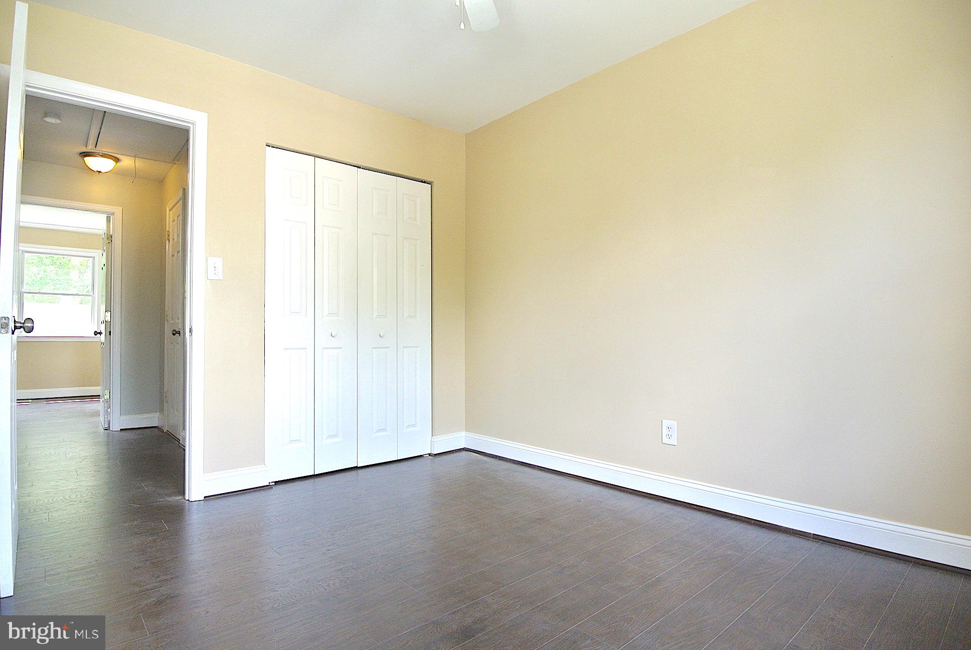 HARFORD SQUARE - Residential