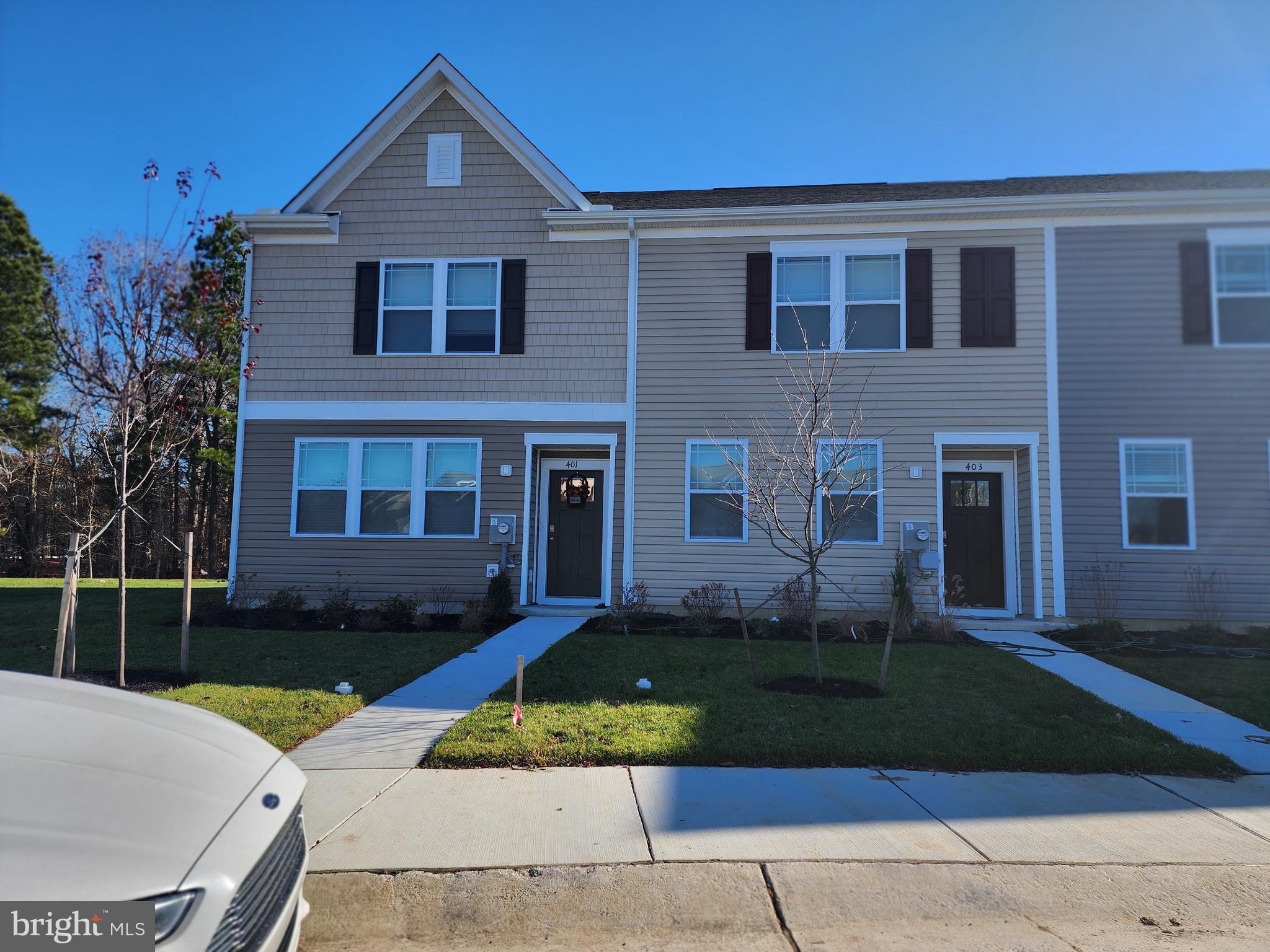 CATTAIL CROSSING - Residential Lease