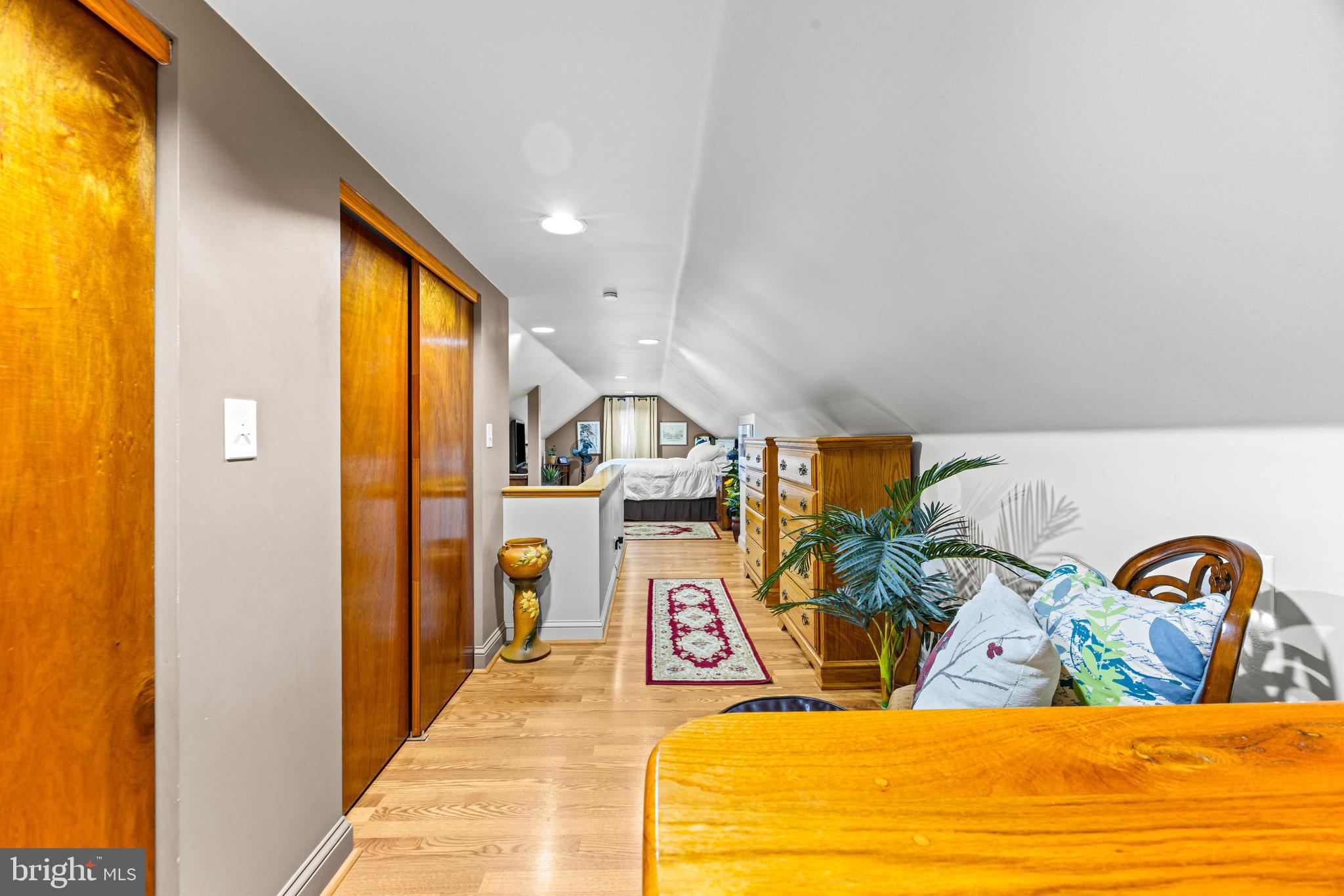 ARBUTUS - Residential