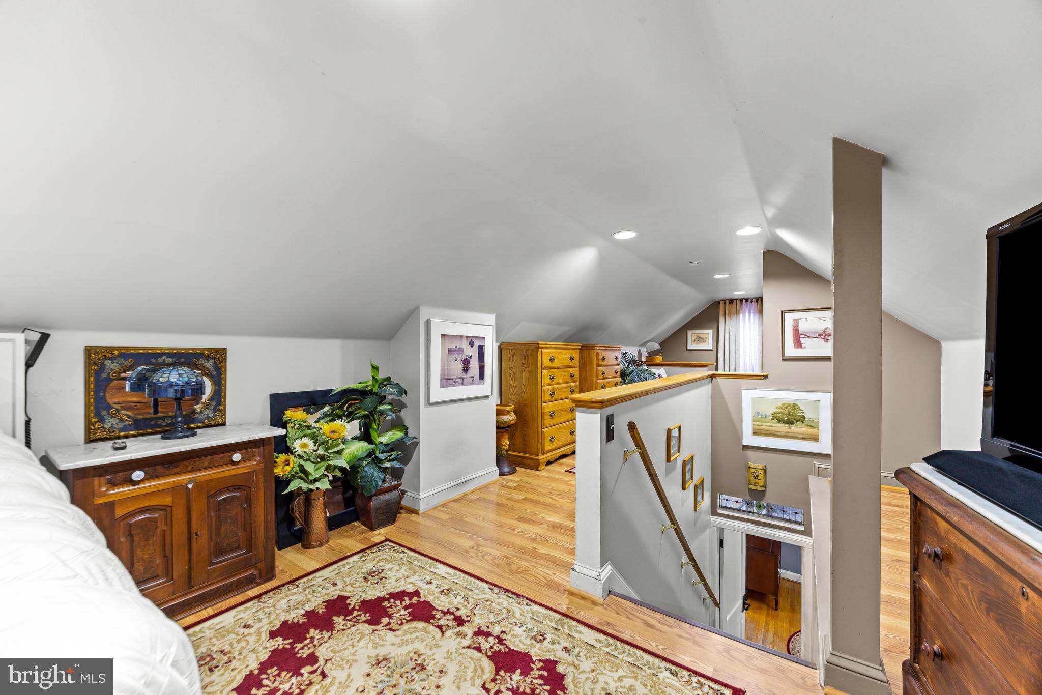 ARBUTUS - Residential