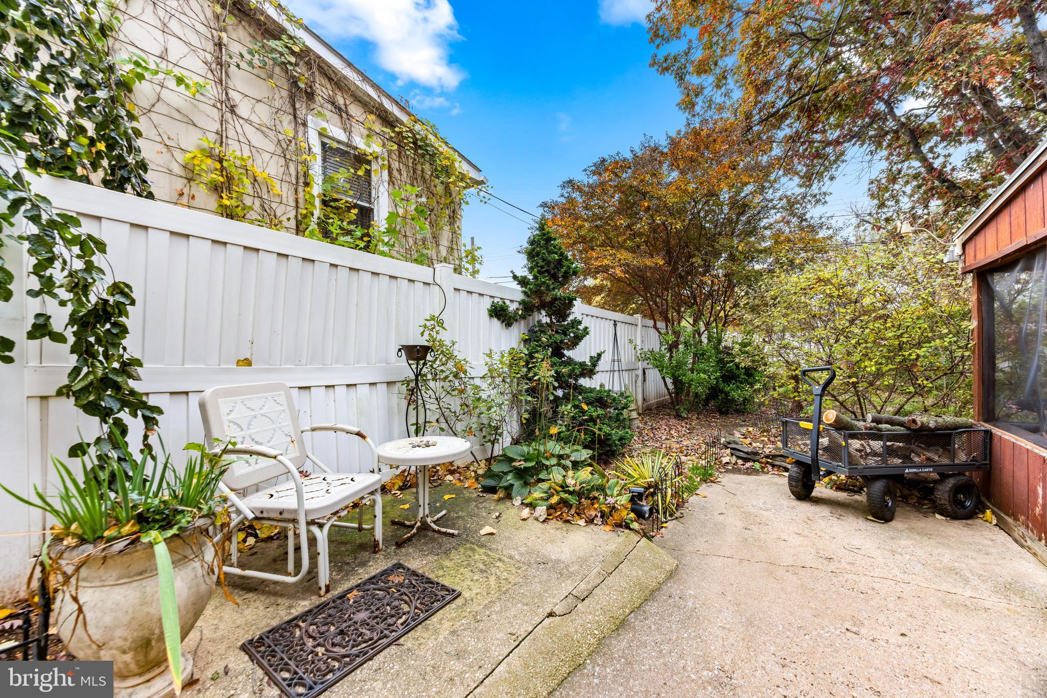 ARBUTUS - Residential