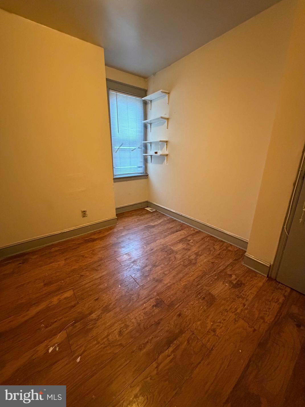 KENSINGTON - Residential