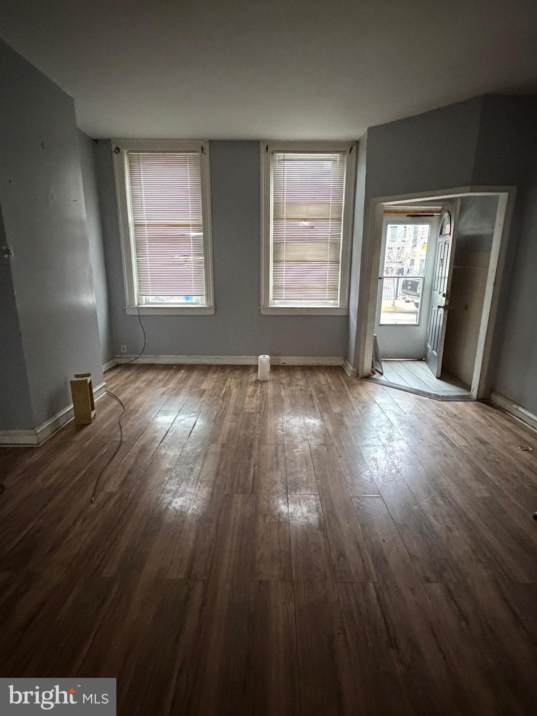 KENSINGTON - Residential