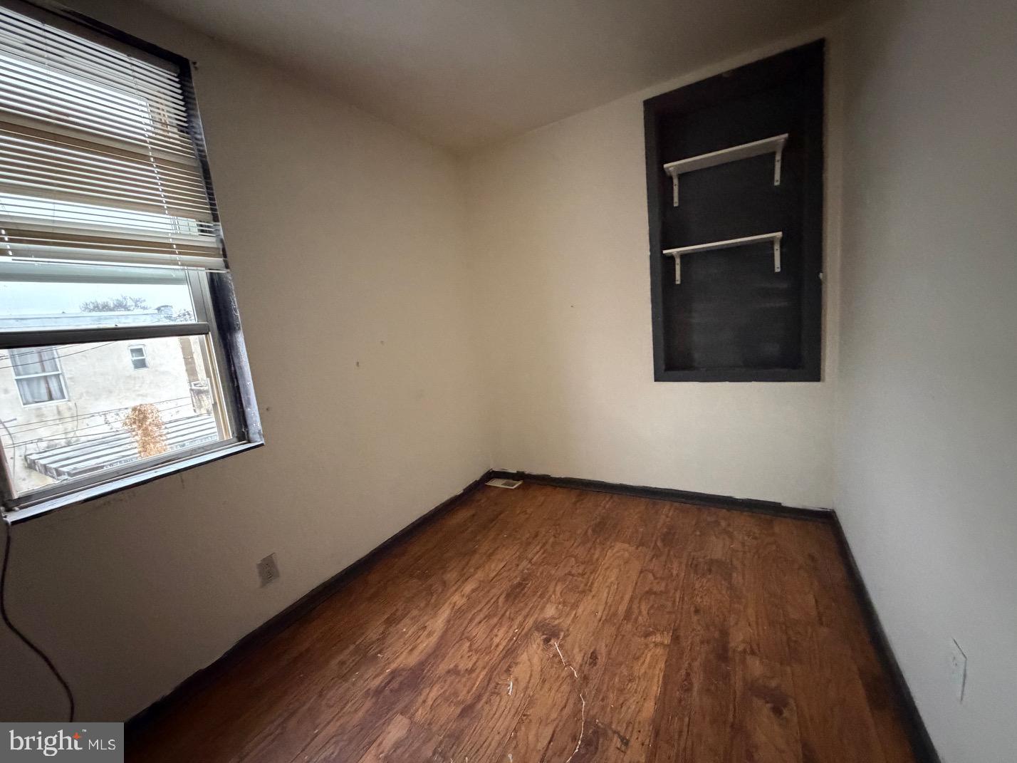 KENSINGTON - Residential