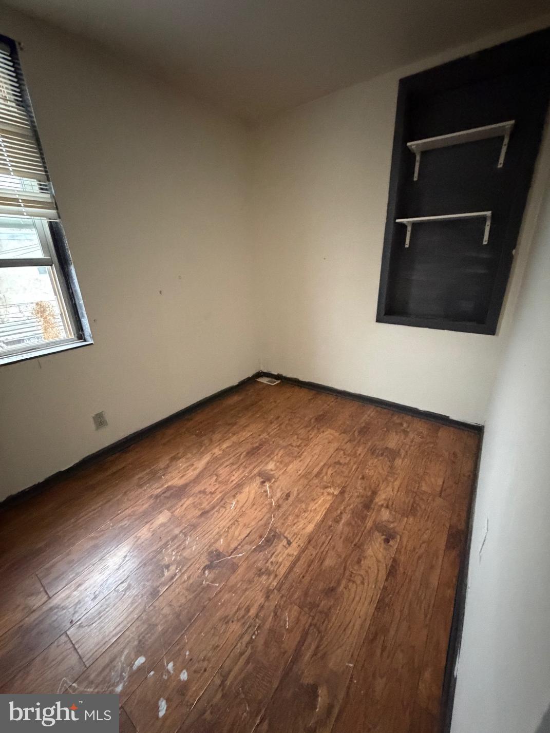 KENSINGTON - Residential