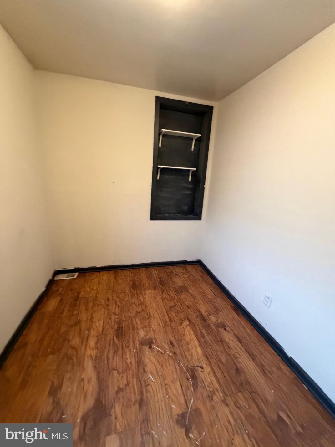 KENSINGTON - Residential