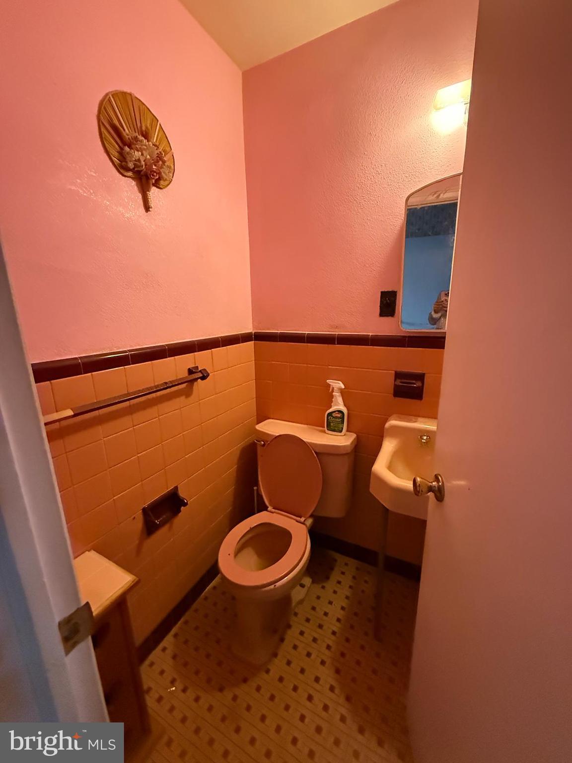 MAYFAIR (WEST) - Residential