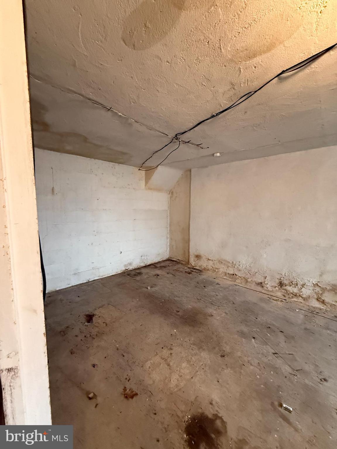 MAYFAIR (WEST) - Residential