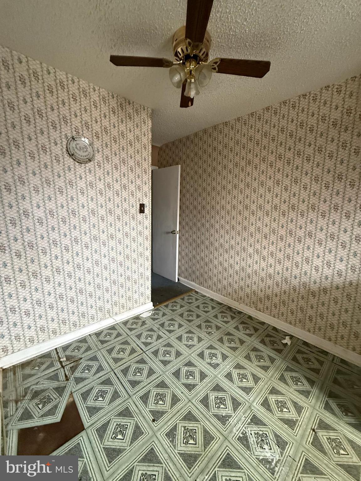 MAYFAIR (WEST) - Residential