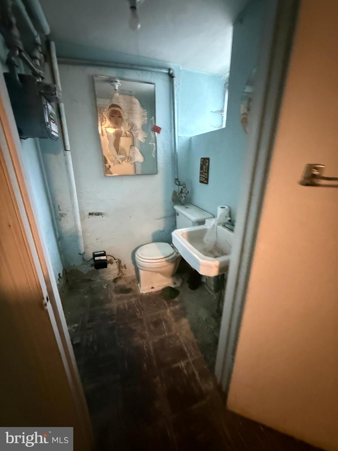 MAYFAIR (WEST) - Residential