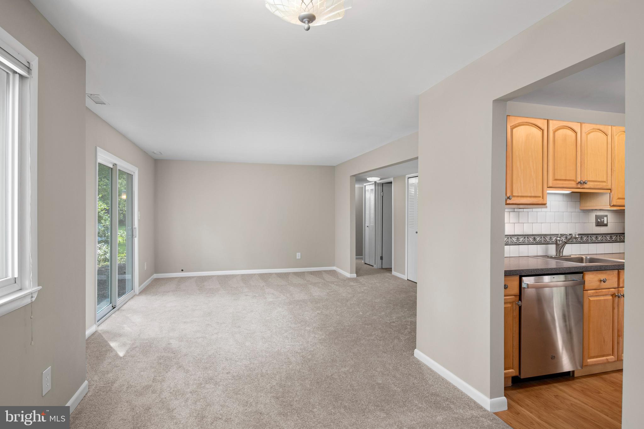 VILLAGE OF OAKLAND MILLS - Residential