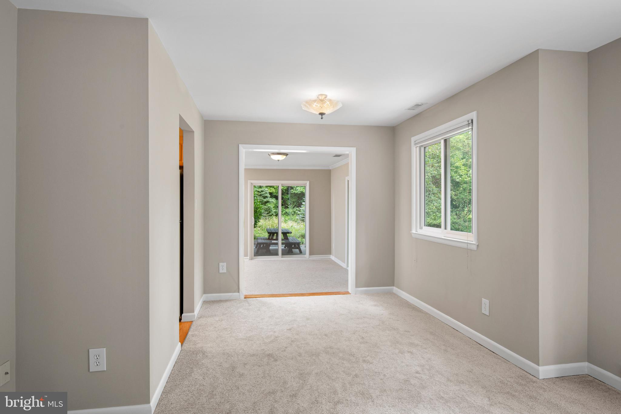 VILLAGE OF OAKLAND MILLS - Residential