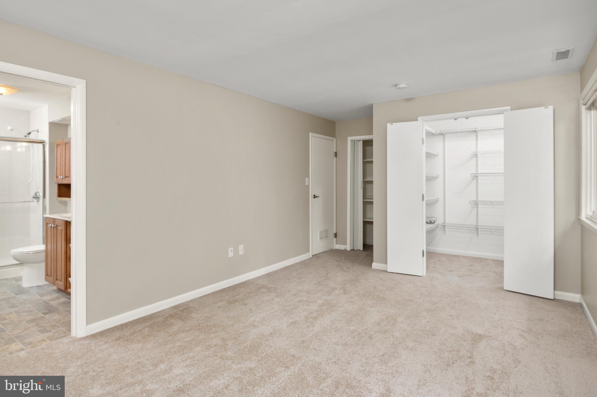 VILLAGE OF OAKLAND MILLS - Residential