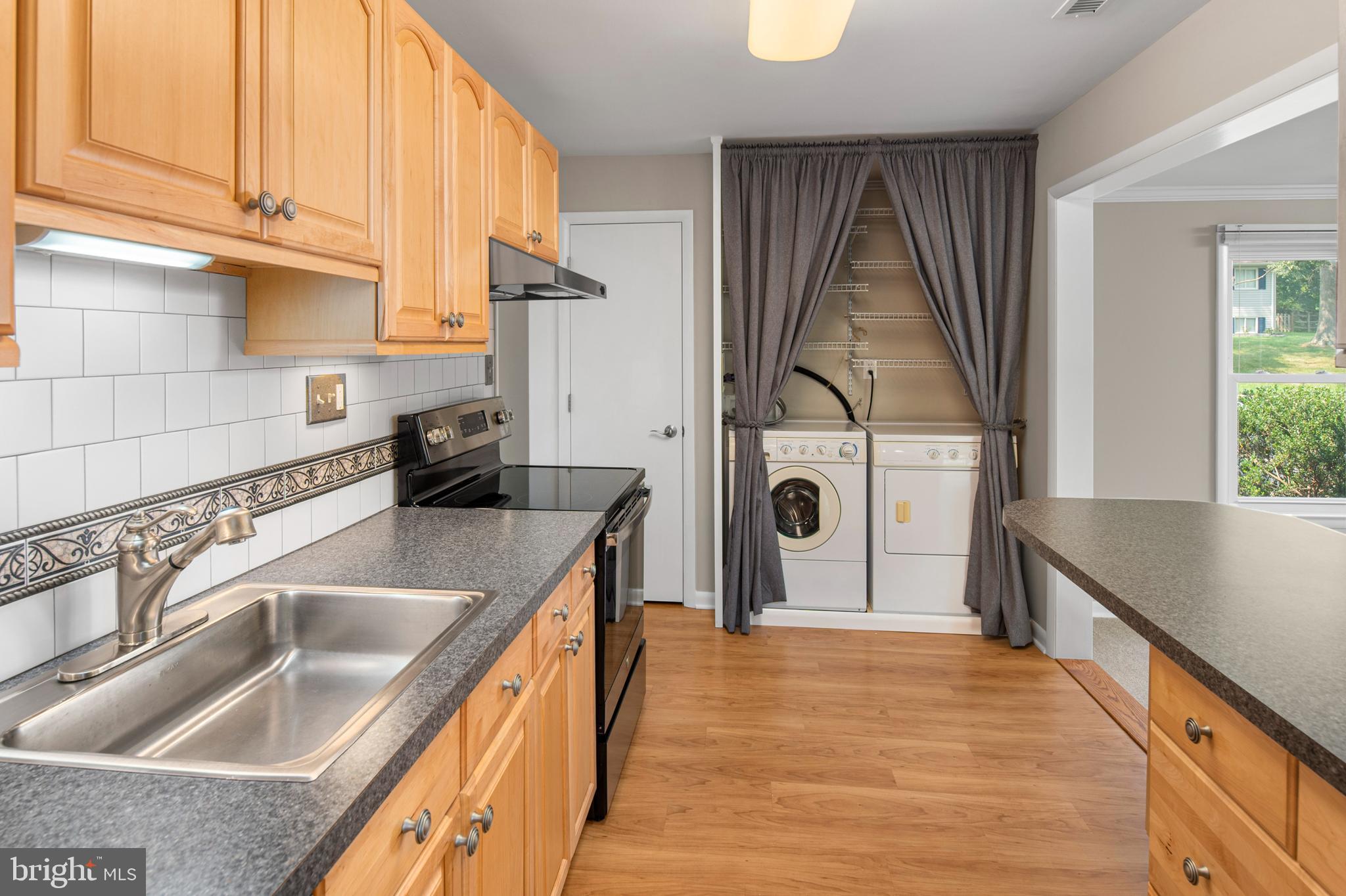 VILLAGE OF OAKLAND MILLS - Residential