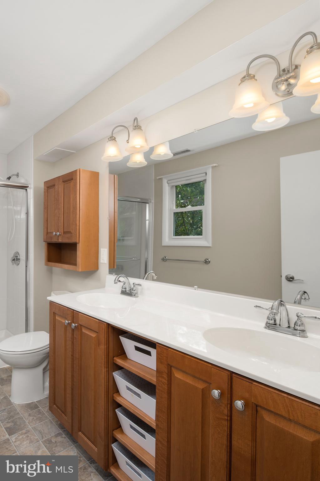 VILLAGE OF OAKLAND MILLS - Residential