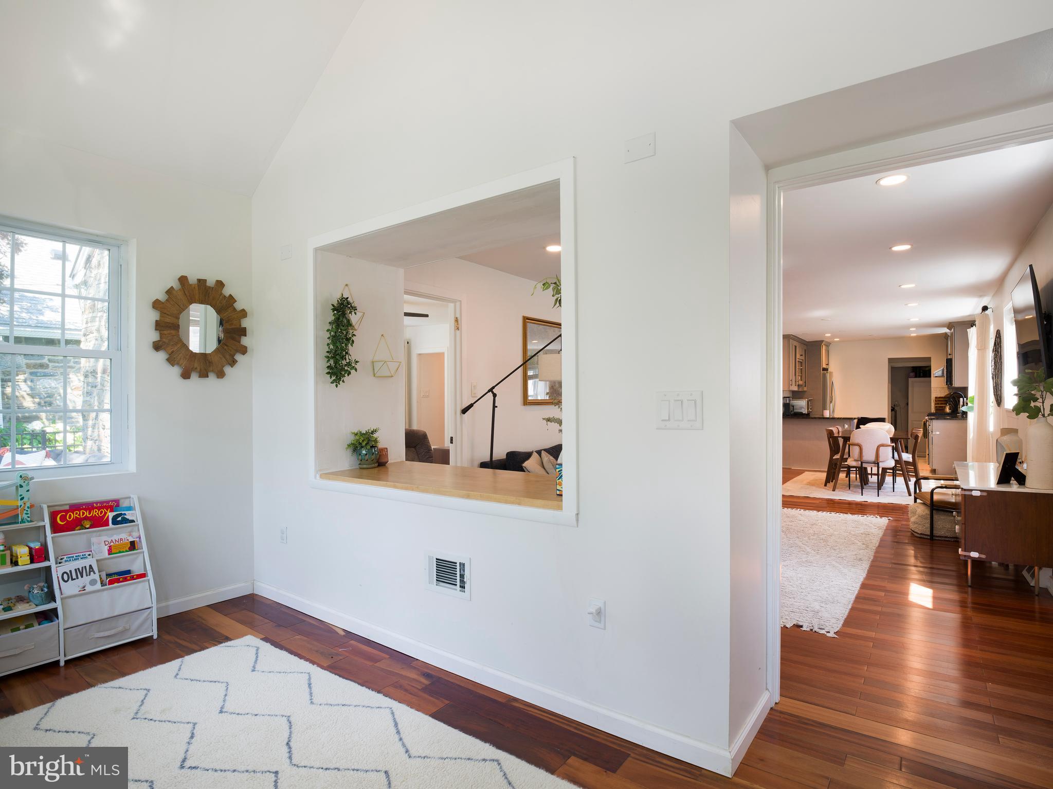 1455 MANOA ROAD
