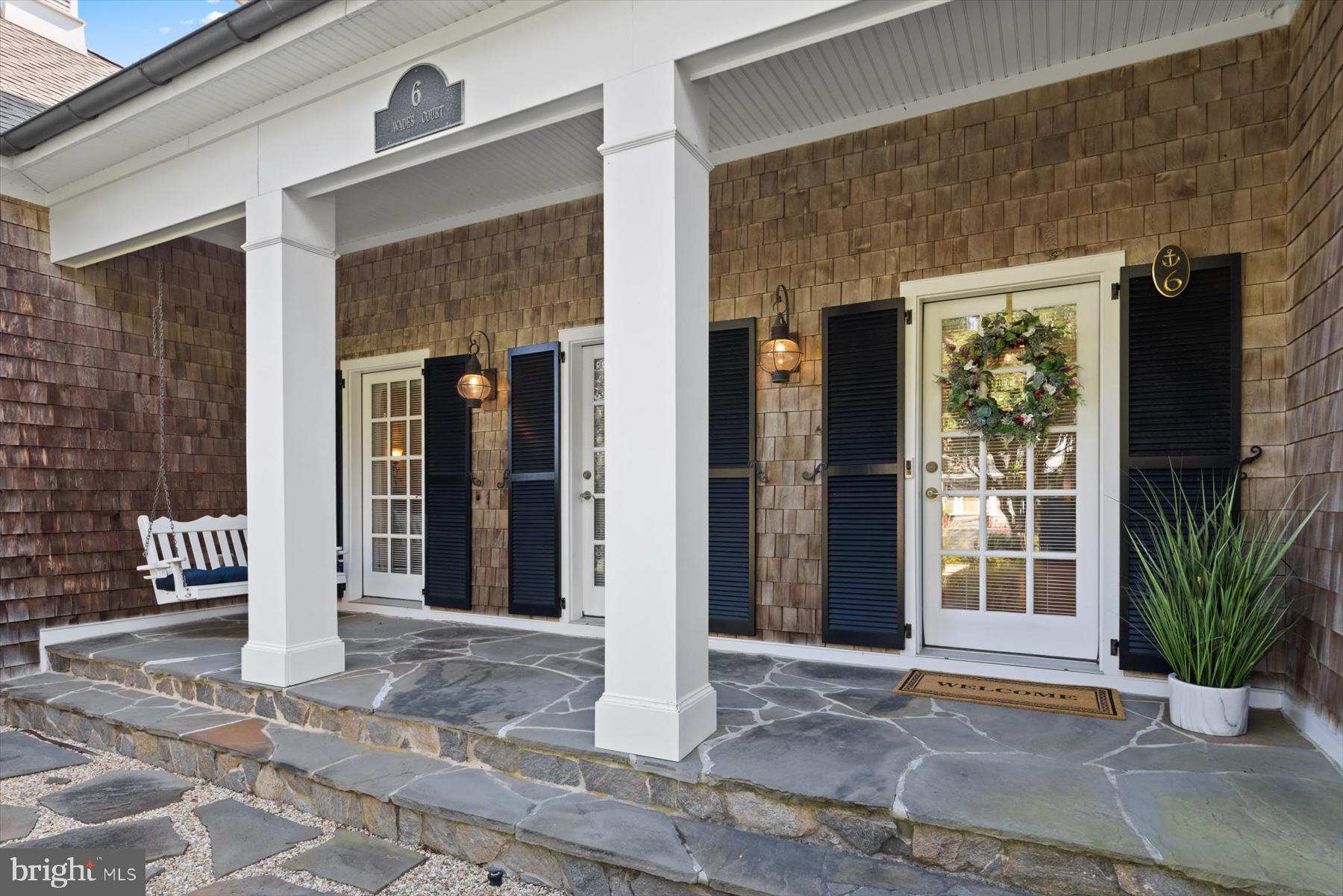 6 WADES COURT