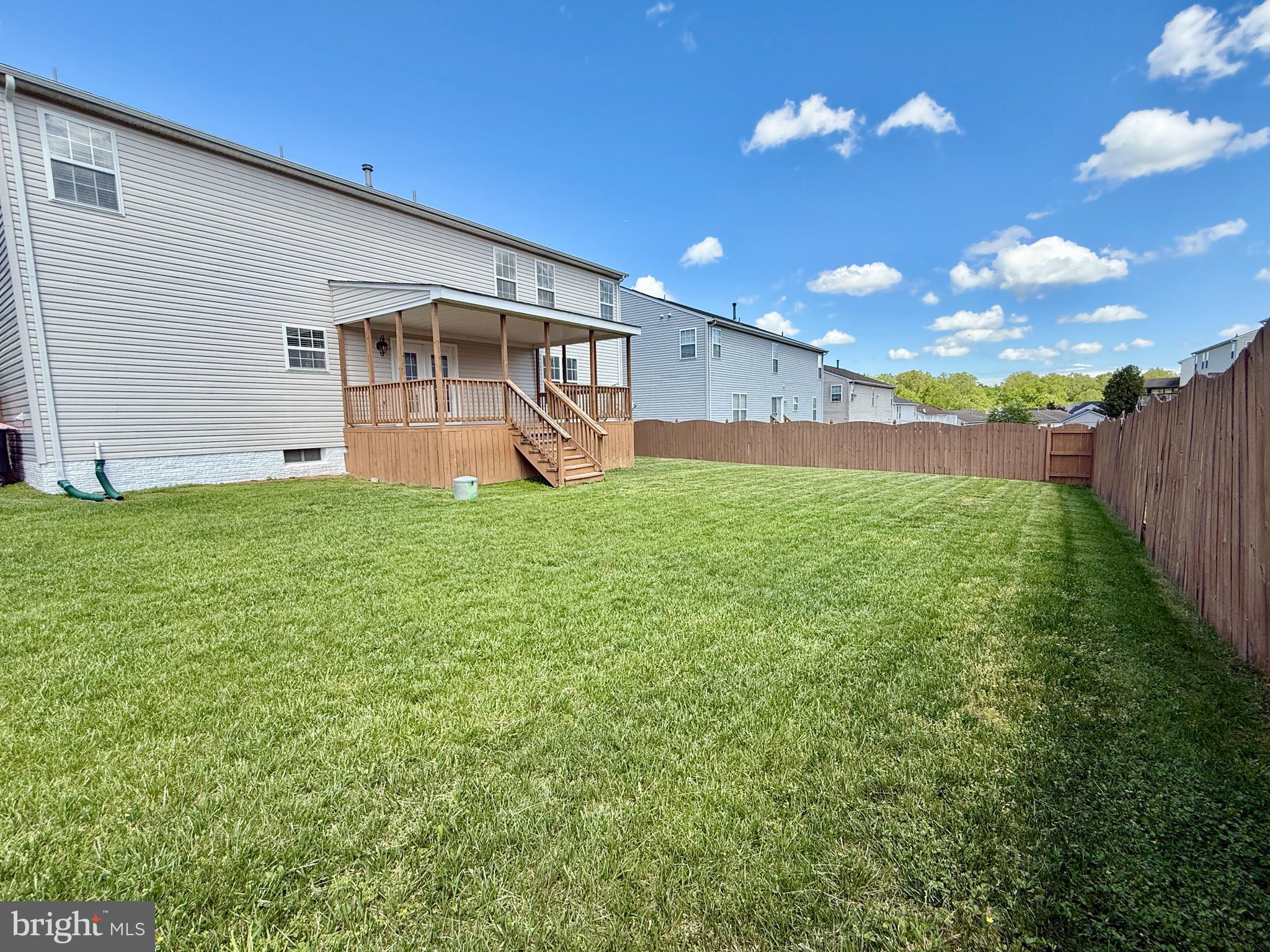 APPLE GROVE - Residential