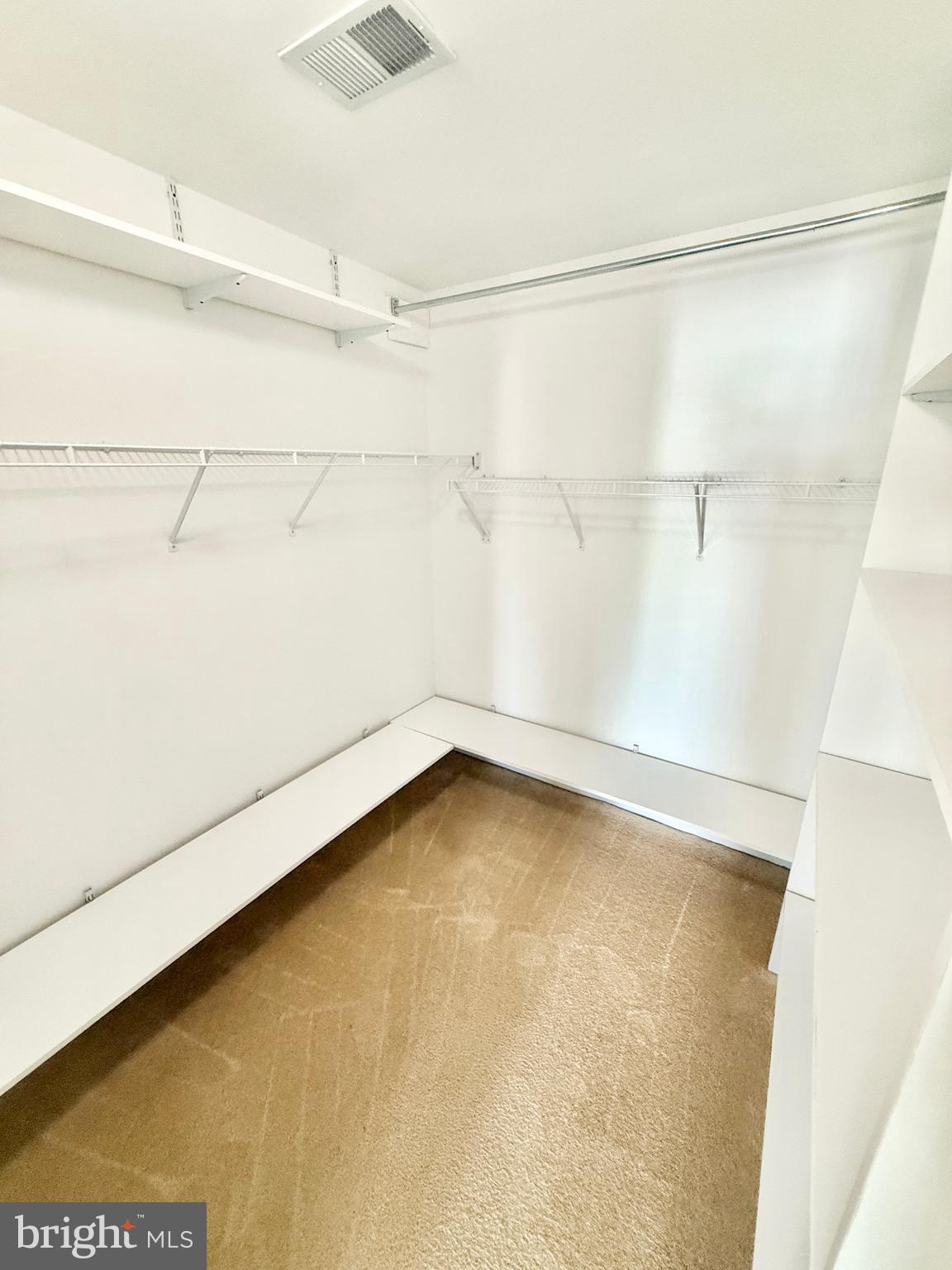 APPLE GROVE - Residential