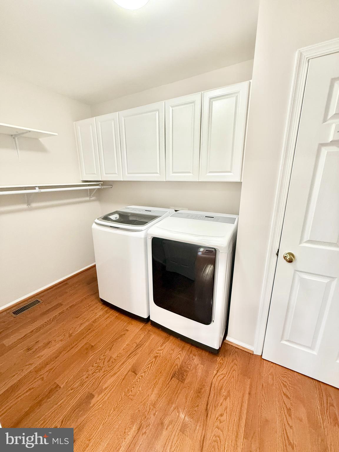 APPLE GROVE - Residential