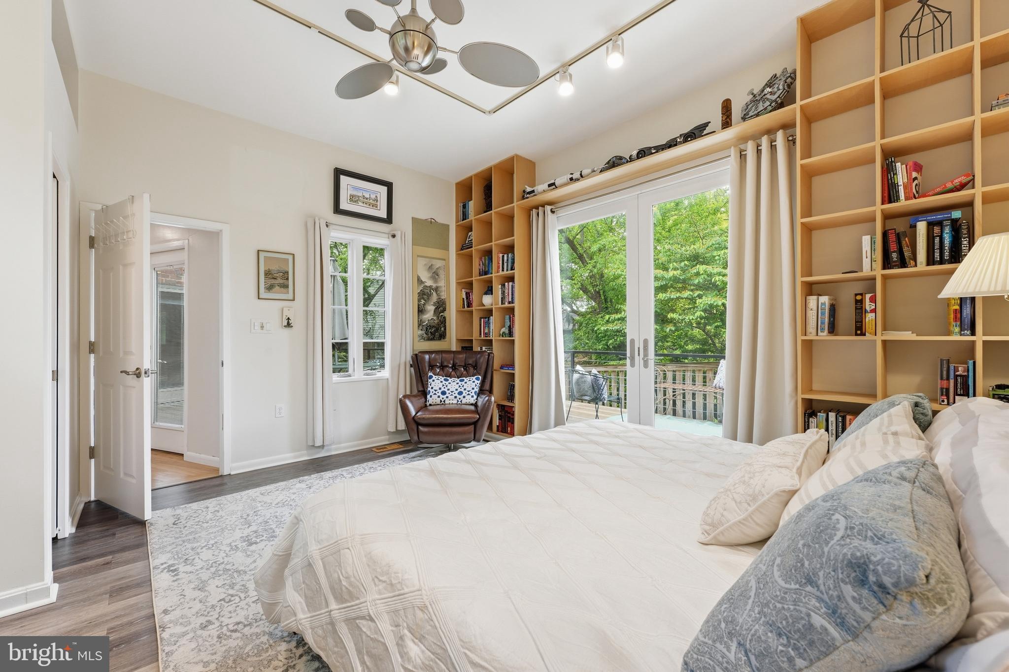 HIGHLAND VIEW - Residential
