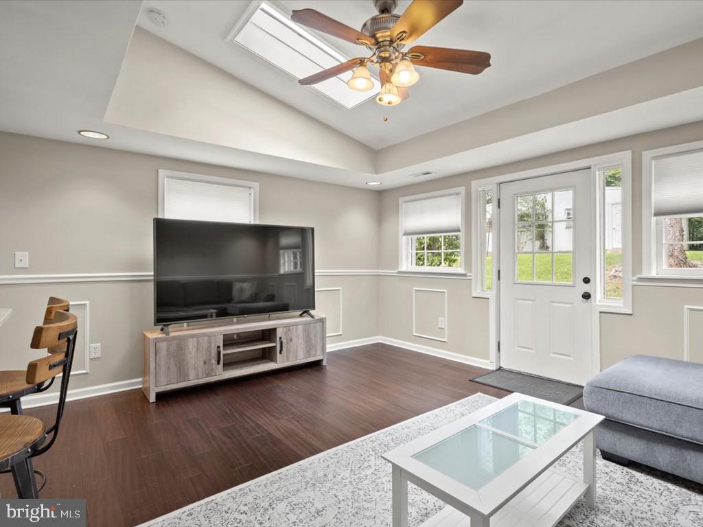 BEL AIR - Residential