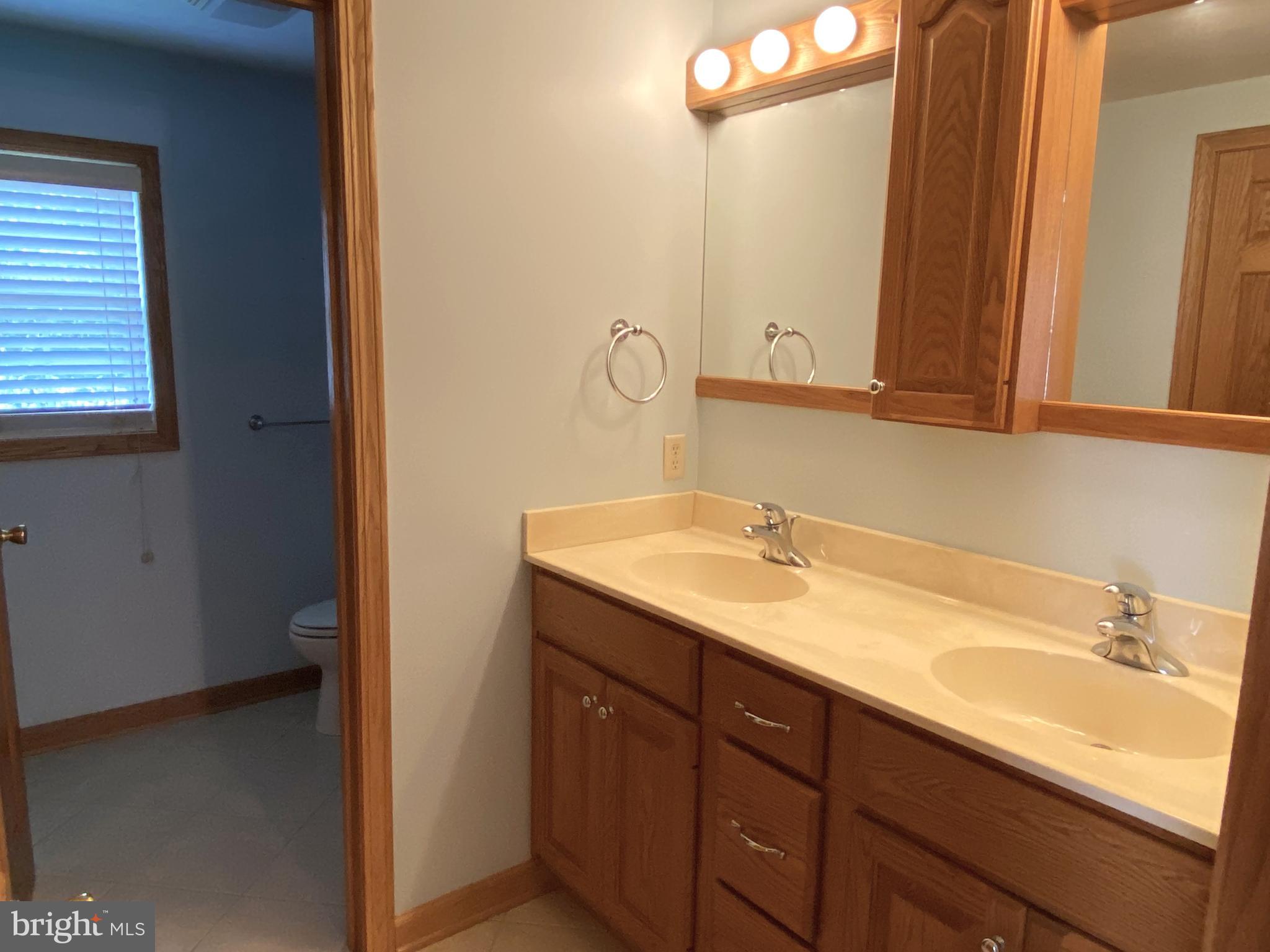 ROLLING OAKS - Residential