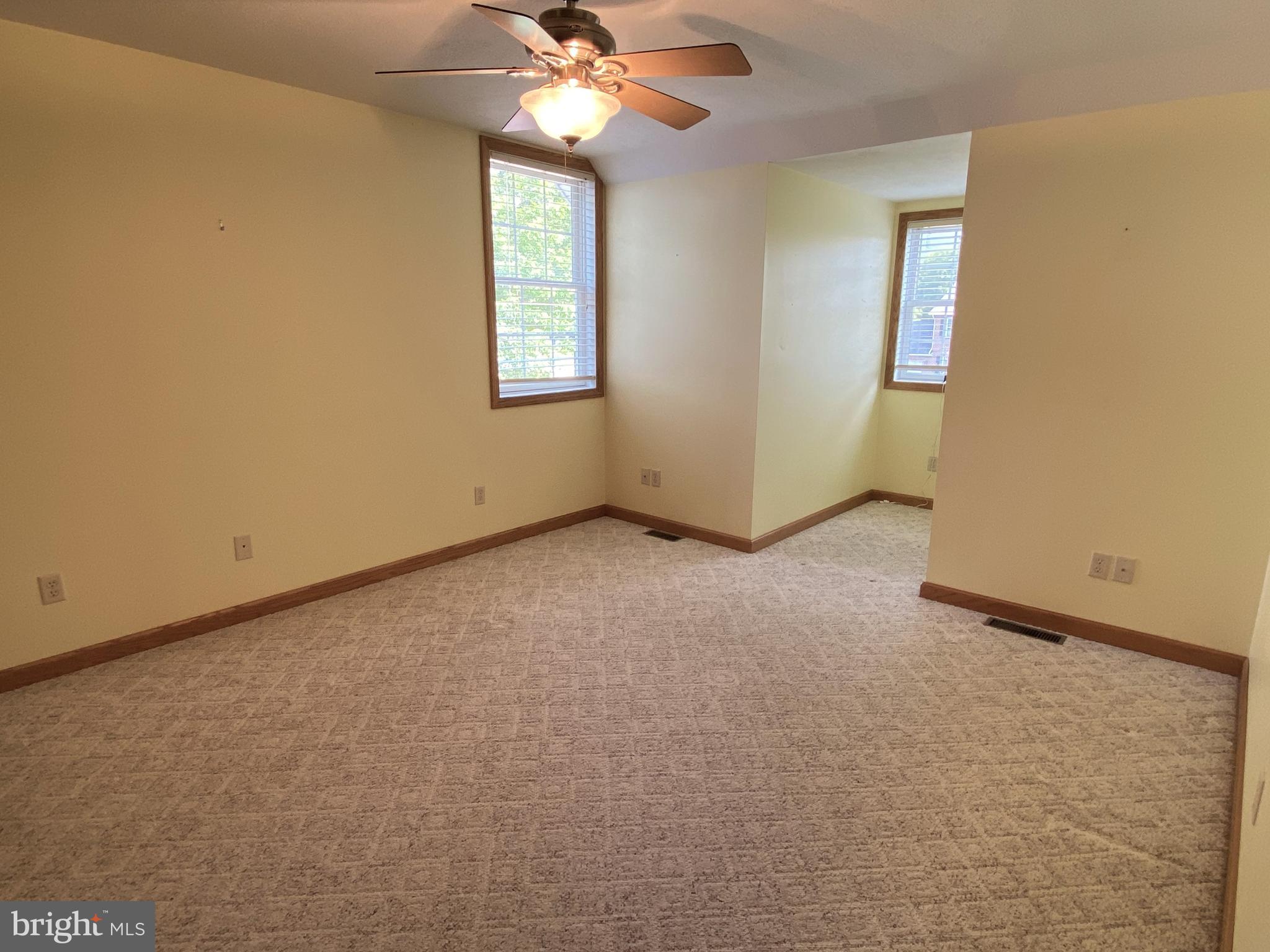 ROLLING OAKS - Residential