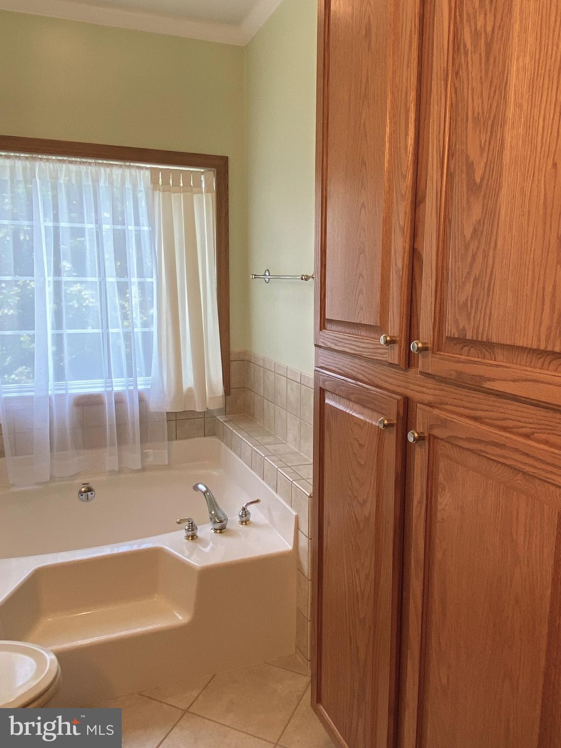 ROLLING OAKS - Residential